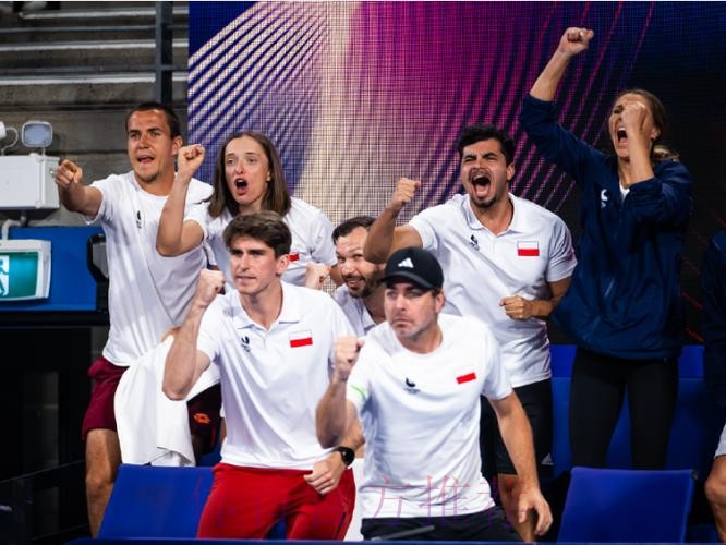 波兰队首夺联合杯冠军 波兰队首夺联合杯冠军